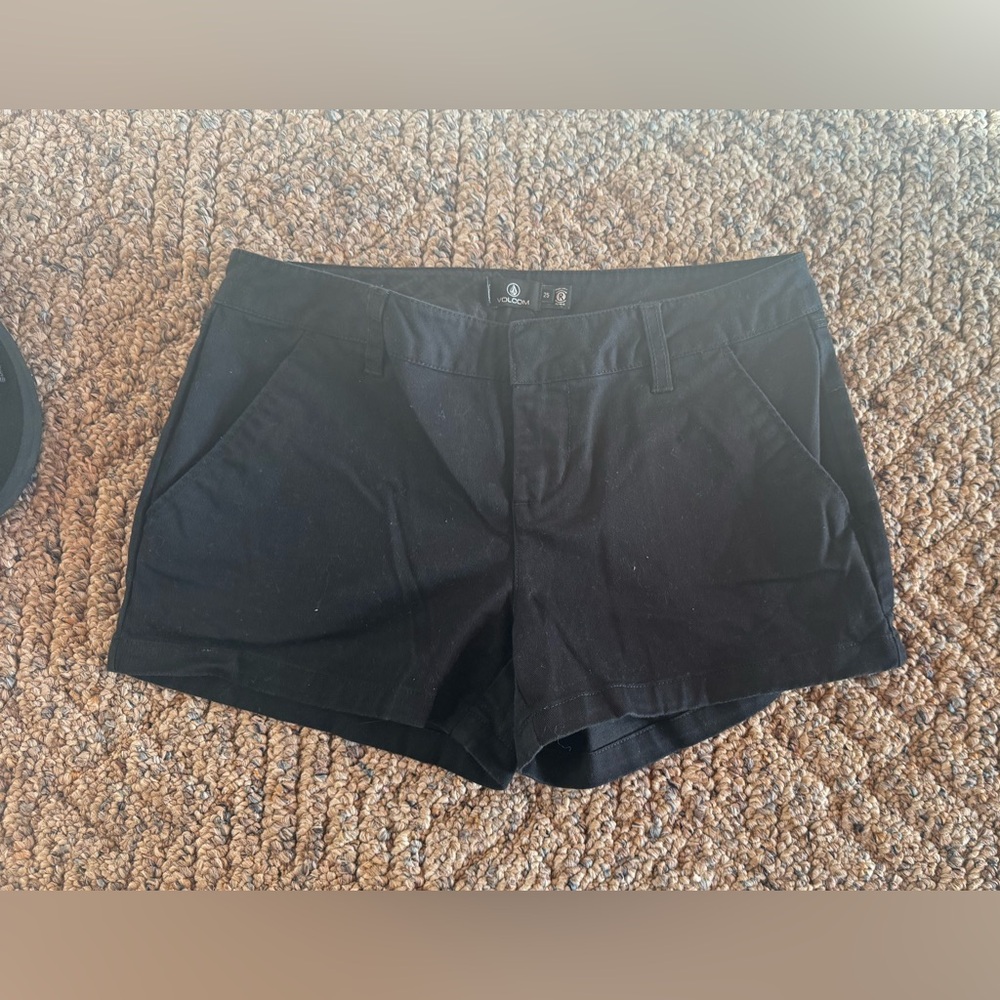 Volcom Black Chino Shorts - Like new - Size 25